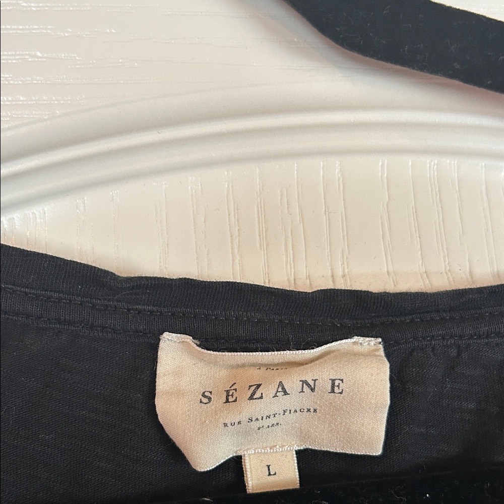 Sezane Black Short Sleeve Tee - Picture 2 of 5